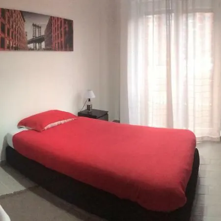 Ausonia House *