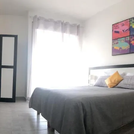 Ausonia House Homestay *